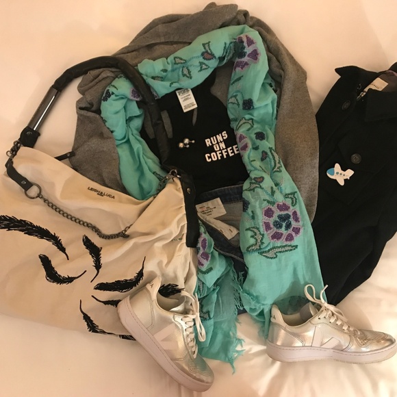 Cozy Lululemon Cabin Yogi Wrap Heathered Grey Gray - Picture 7 of 8